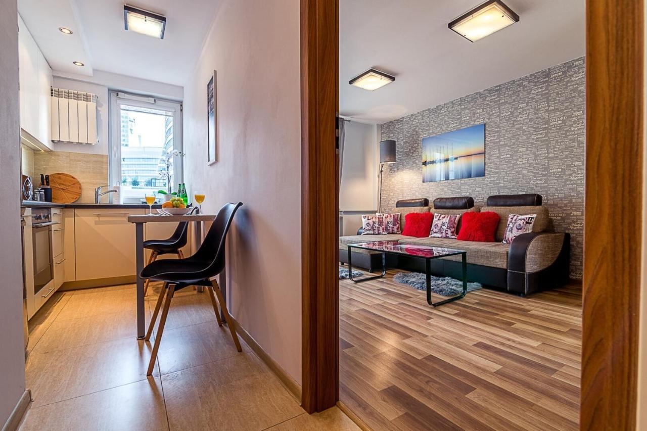 Panska 3 - Apartment With Balcony By Noclegi Renters Varsavia Esterno foto