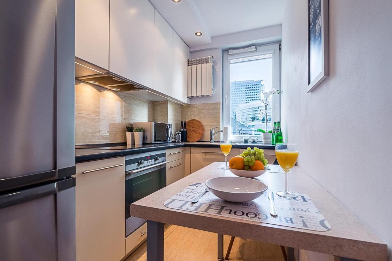 Panska 3 - Apartment With Balcony By Noclegi Renters Varsavia Esterno foto